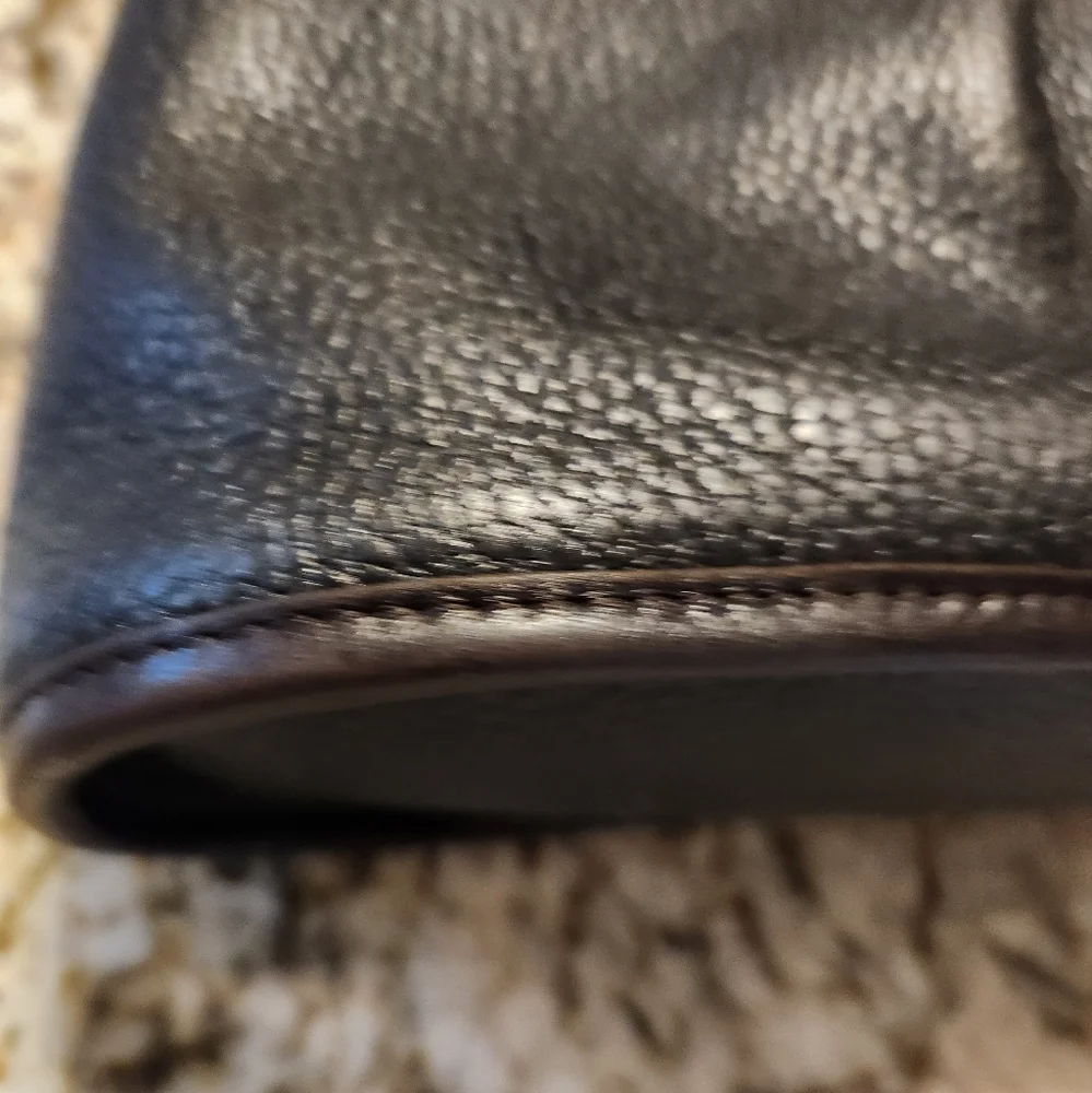BRIGHTON Purse Vintage black & brown leather shoulder bag w/ Croc pattern, EUC